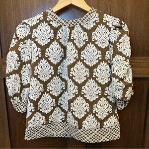 Voy Brown and White Damask Blouse with Contrast Trim